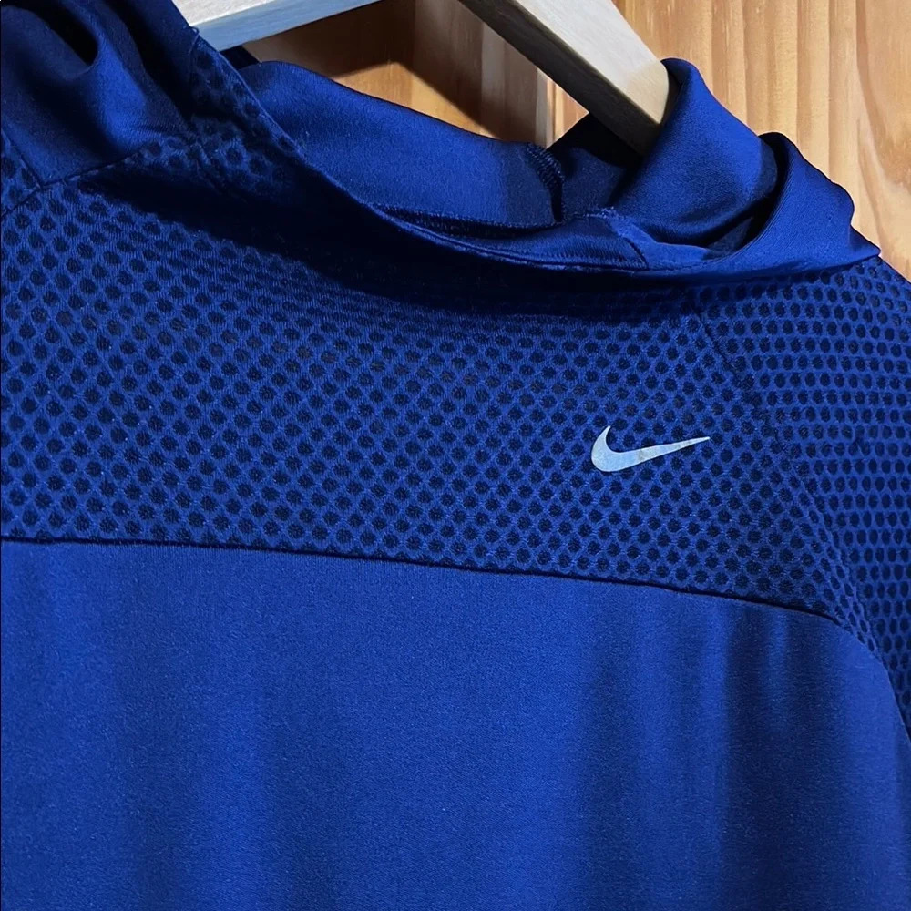 Nike Dri-FIT Navy Performance Top - Picture 3 of 6